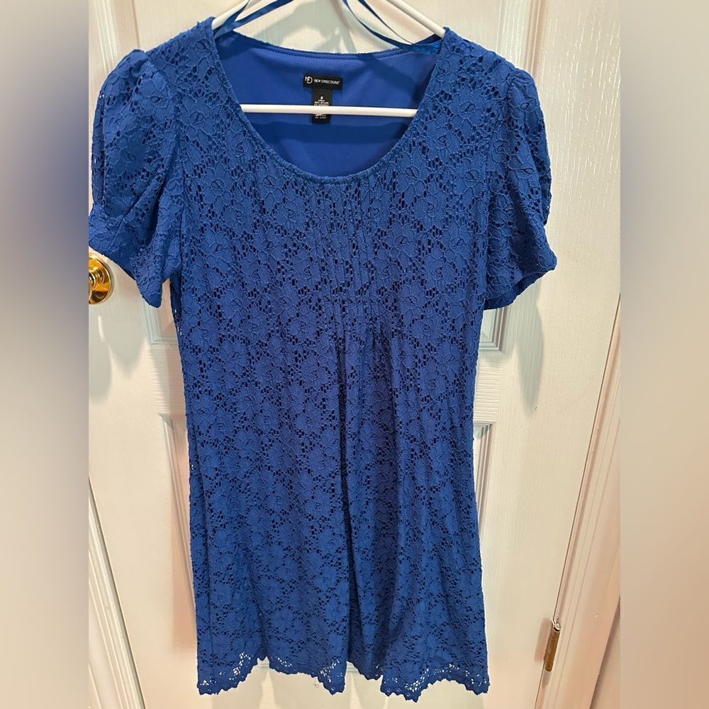 Women’s short blue lace overlay dress size 8 New Direction - beautiful